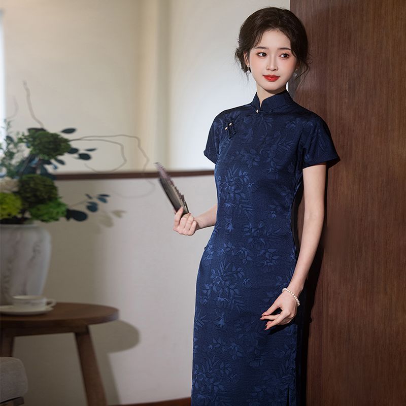 Blue ancient full-open cheongsam 2025 new spring and summer women's new Chinese-style improvement is beautiful, daily wear is simple and elegant