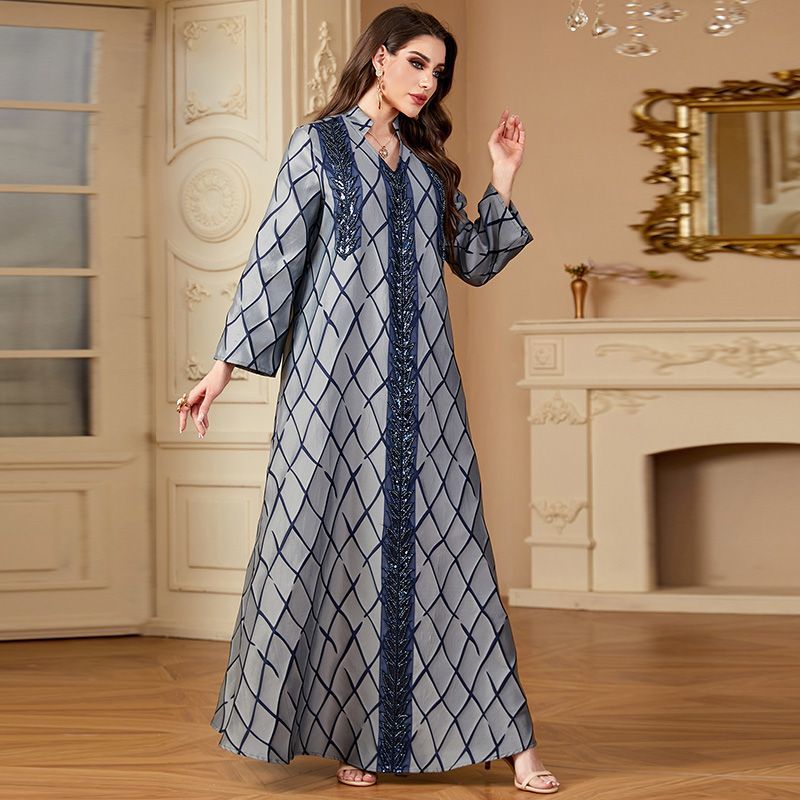 Middle East Turkey V-neck temperament dress Long dress Jacquard loose ethnic women's high-end Dubai vacation robe - AuraKin