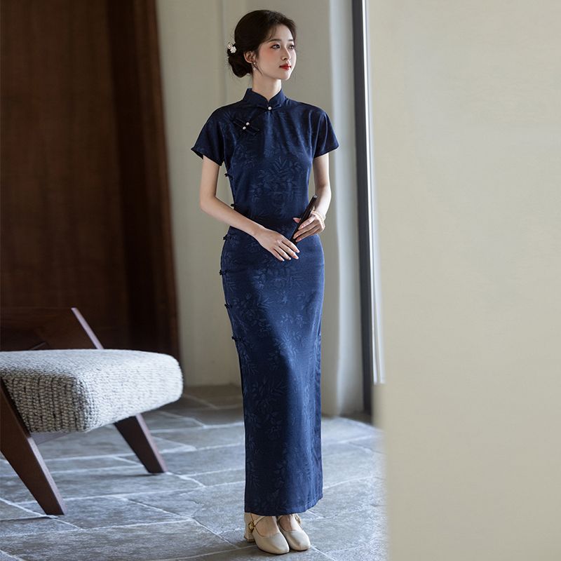 Blue ancient full-open cheongsam 2025 new spring and summer women's new Chinese-style improvement is beautiful, daily wear is simple and elegant