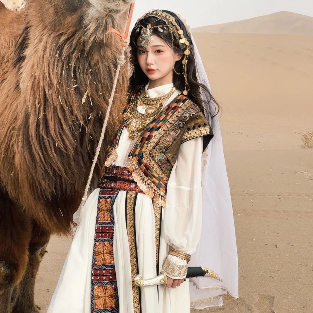 Ancient Princess Ethnic Western Regions Clothing Embroidery Heavy Industry middle Xinjiang Feng Han Elements New Exotic Yunnan Court Photography - AuraKin