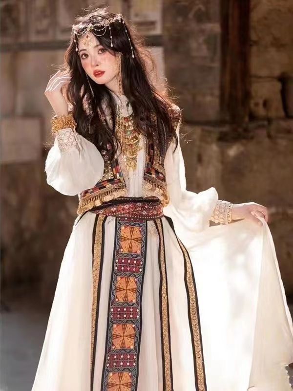 Ancient Princess Ethnic Western Regions Clothing Embroidery Heavy Industry middle  Xinjiang Feng Han Elements New Exotic Yunnan Court Photography - AuraKin