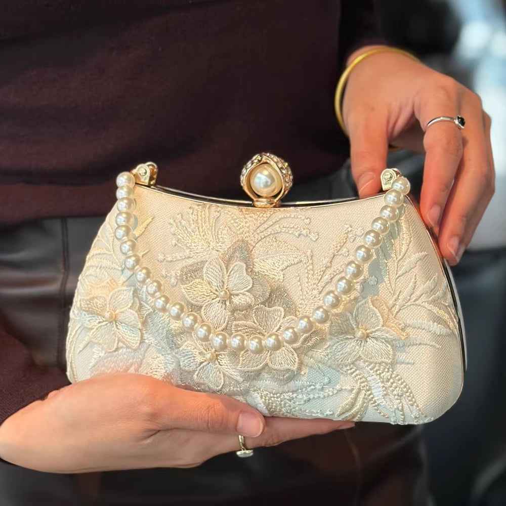 2026 New Fairy Hanfu Cheongsam Dress Chinese Retro Bag Embroidery Niche Dinner Bag Universal Women's Bag
