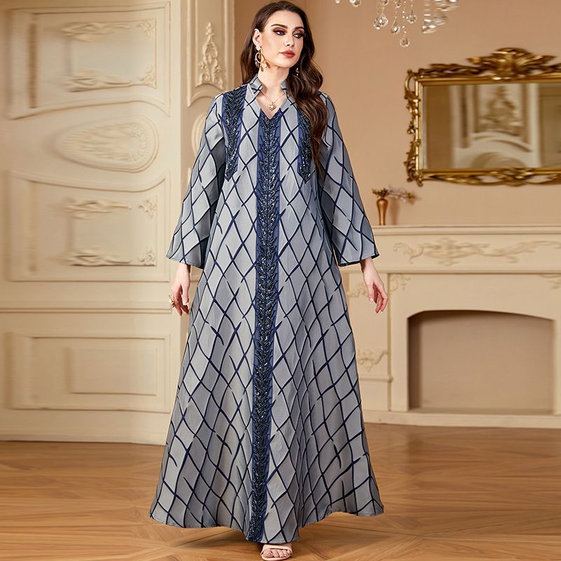 Middle East Turkey V-neck temperament dress Long dress Jacquard loose ethnic women's high-end Dubai vacation robe - AuraKin