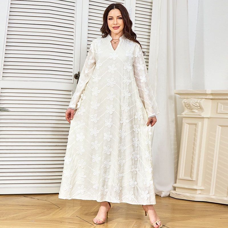 New Arab Dubai Fashion White Robe V-Neck High-end Embroidered Embroidered Long Sleeve Dress Egypt Middle East Robe - AuraKin