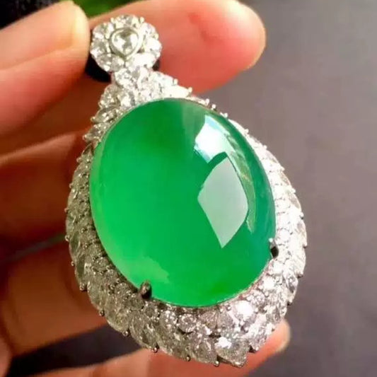 High ice kind Strong green egg surface jadeite pendant, old pit kind, Myanmar product, genuine natural full green pendant, women's model.