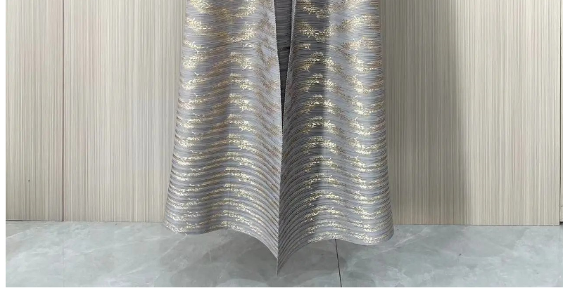 Bronzing cardigan long Middle East popular Arabic robe pleated women's lapel Dubai elastic jacket comfortable and excellent - AuraKin