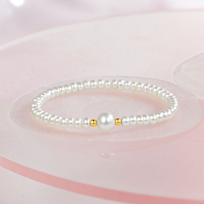AURAKIN 18K Gold Freshwater Pearl Bracelet Women's Elegant and Delicate Bracelet Elastic Rope Birthday Gift Box - AuraKin
