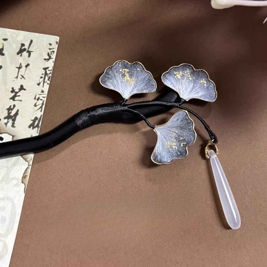 Sansheng is fortunate to have intangible cultural heritage fluff hairpin, new Chinese ginkgo hair accessories, disc hair, headgear, ebony hairpin, national style hairpin.