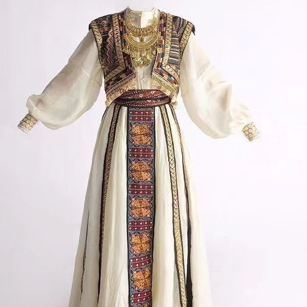 Ancient Princess Ethnic Western Regions Clothing Embroidery Heavy Industry middle  Xinjiang Feng Han Elements New Exotic Yunnan Court Photography - AuraKin