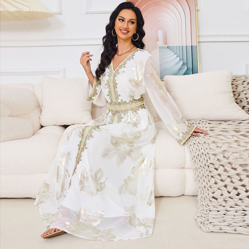 Middle East Morocco Women's Robe V-Neck Elegant Long Sleeve Dress Dubai White Robe Bronzing Slim Fit Malay Dress - AuraKin