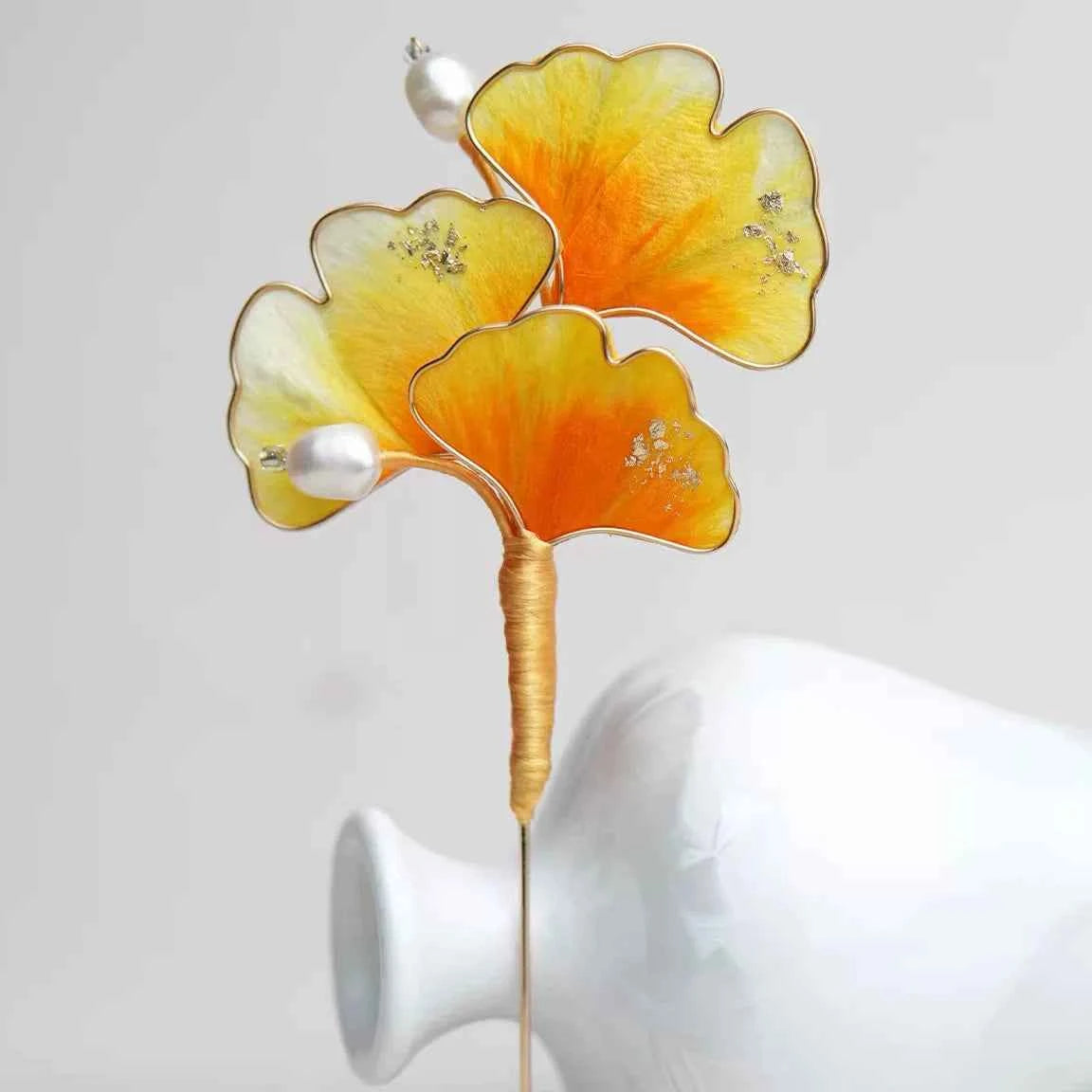 Sansheng is fortunate to have intangible cultural heritage fluff hairpin, new Chinese ginkgo hair accessories, disc hair, headgear, ebony hairpin, national style hairpin.