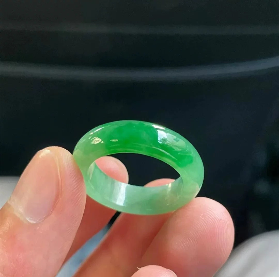 Myanmar jadeite ice full green ring, emperor green ring, ring for men and women, plain ring ring.