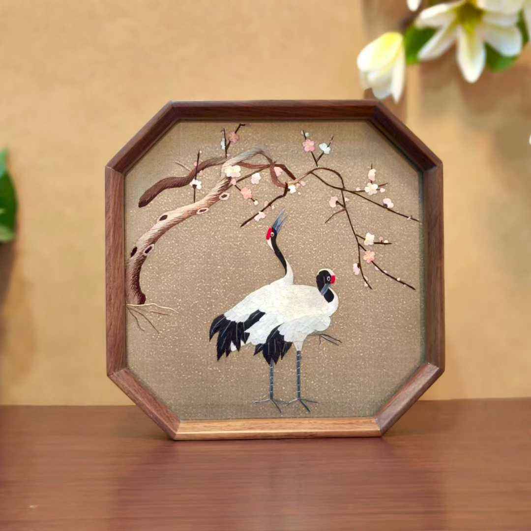 Suzhou embroidery table double-sided embroidery pure handmade ornament table screen classical specialty gifts for foreigners Shu embroidery souvenir
