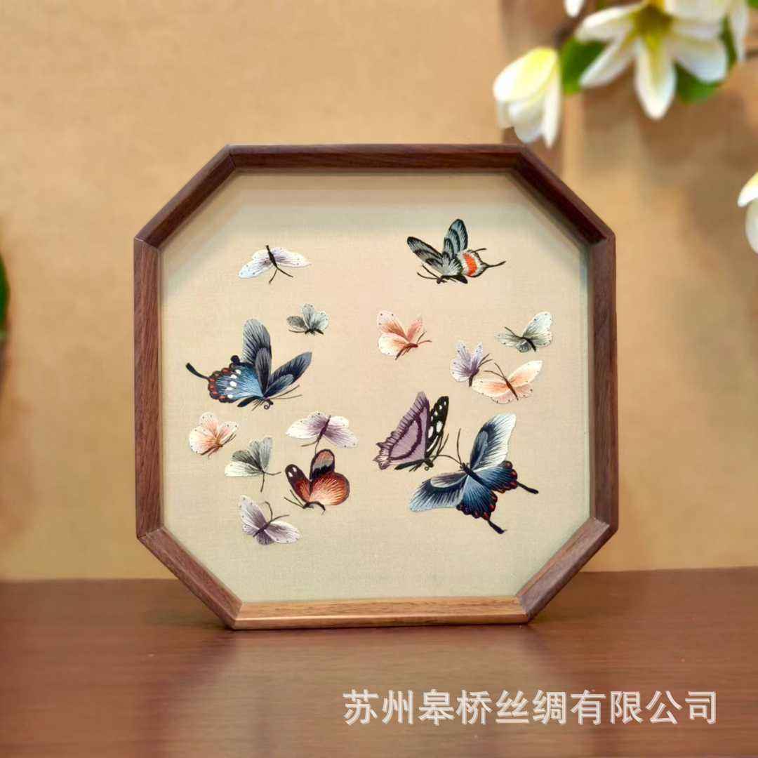 Suzhou embroidery table double-sided embroidery pure handmade ornament table screen classical specialty gifts for foreigners Shu embroidery souvenir