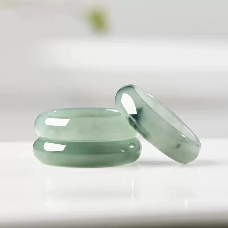 Natural jadeite ring, Myanmar A jade ring, men's and women's flower ring, ice glutinous jadeite ring.