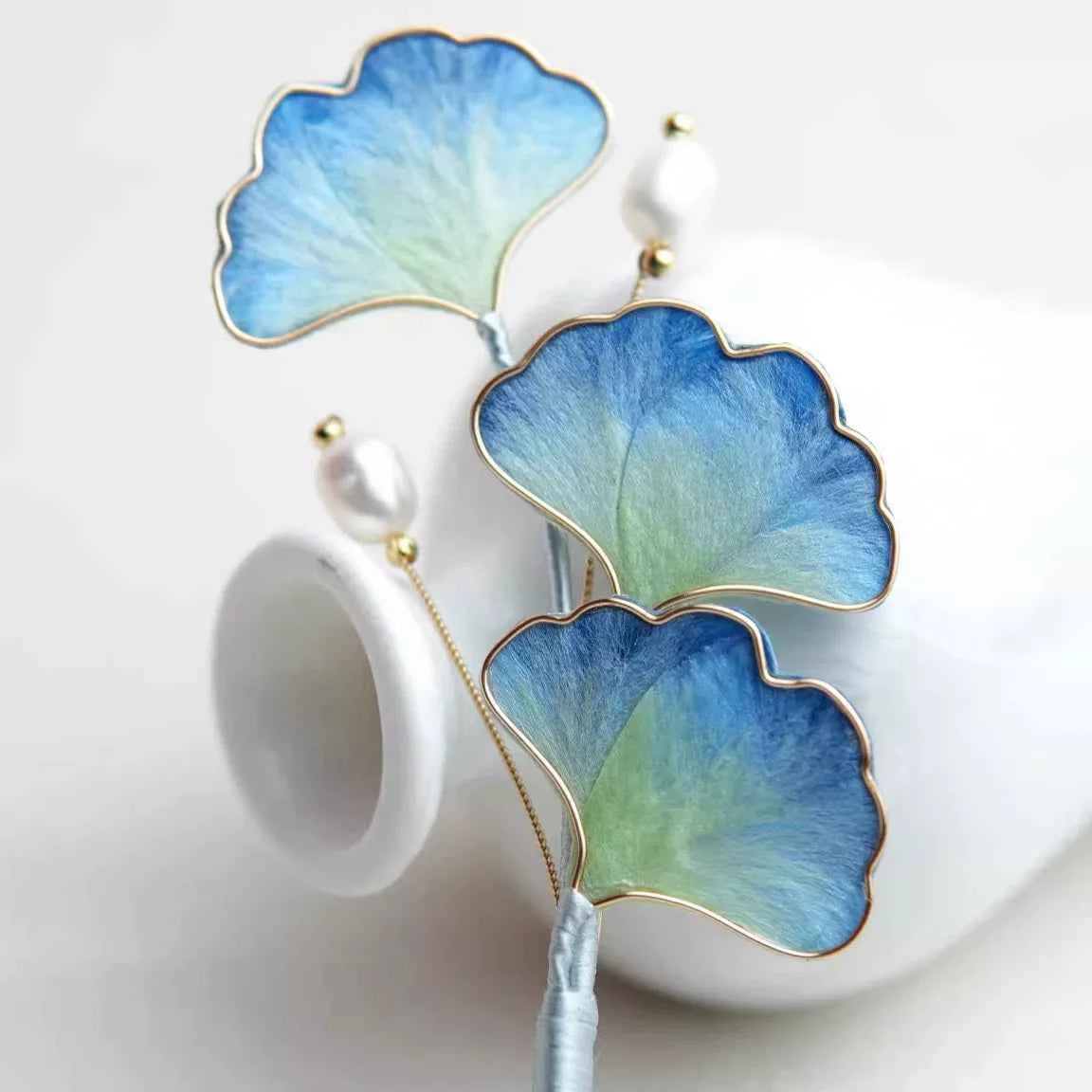 Sansheng is fortunate to have intangible cultural heritage fluff hairpin, new Chinese ginkgo hair accessories, disc hair, headgear, ebony hairpin, national style hairpin.