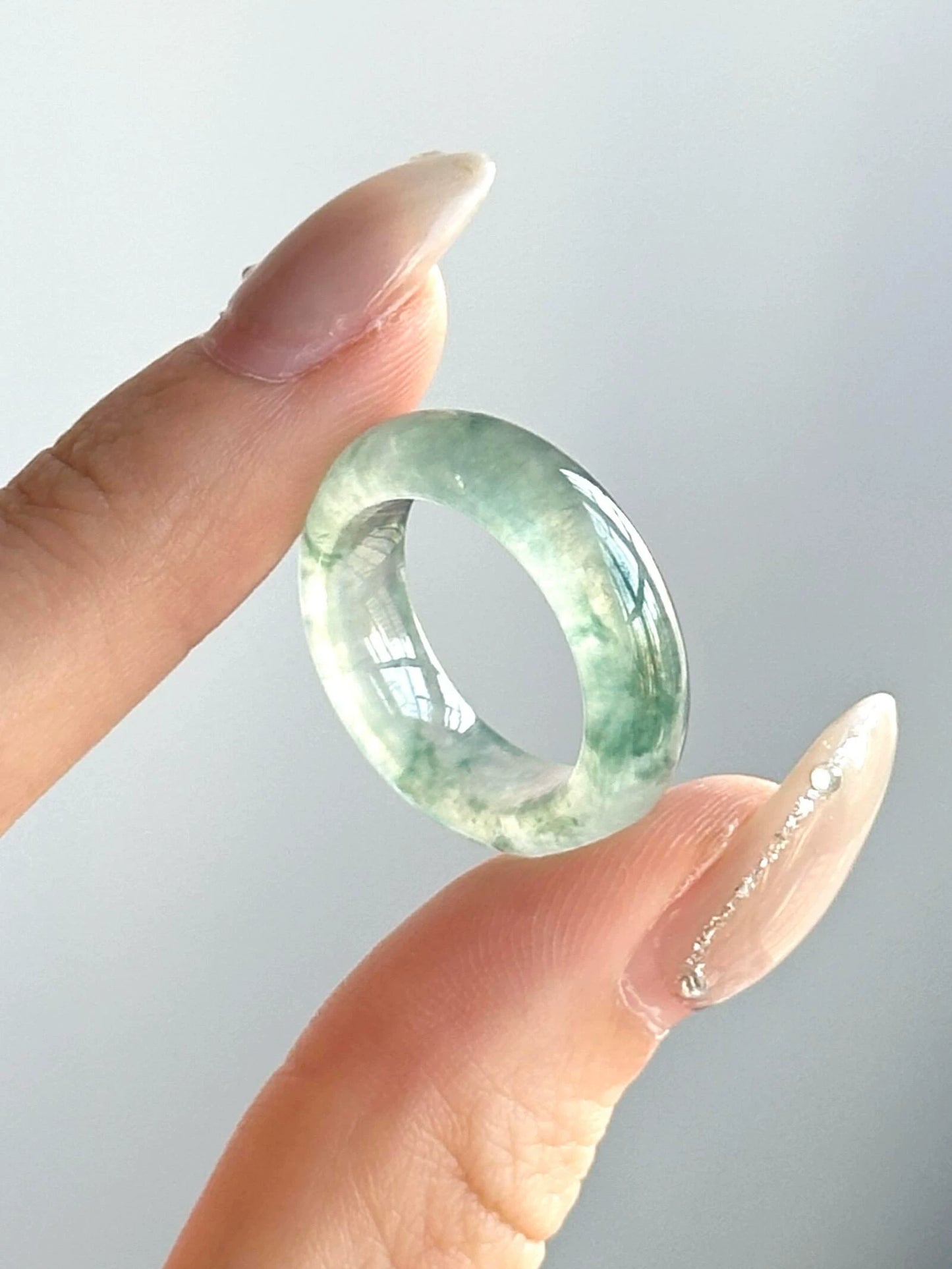 Jade ring, natural ice glutinous seed floating flower jadeite ring, women's noble ring, fashion temperament, versatile ring
