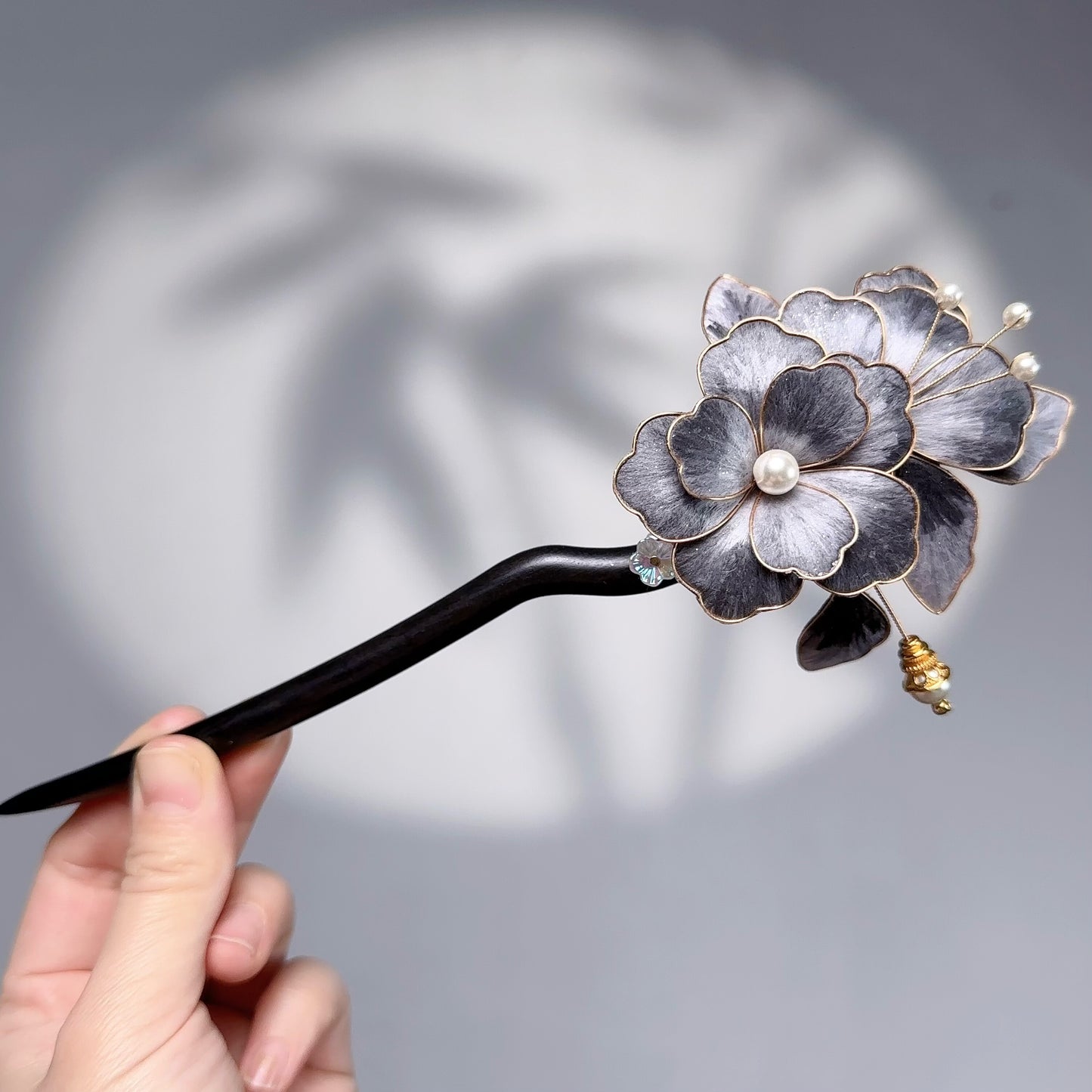 Intangible Cultural Heritage Handmade Silk Edelweiss Hairpin Female High-end Hairpin Hanfu Cheongsam Bride Disc Hairpin for Gifts - AuraKin