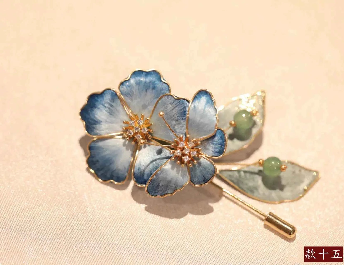 Suzhou Intangible Cultural Heritage Handmade Edelweiss Brooch Silk Thread Send Mothers, Teachers' Day Gifts Hanfu Cheongsam Accessories