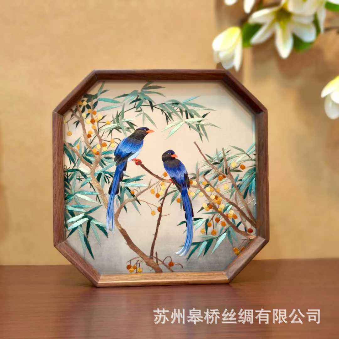 Suzhou embroidery table double-sided embroidery pure handmade ornament table screen classical specialty gifts for foreigners Shu embroidery souvenir