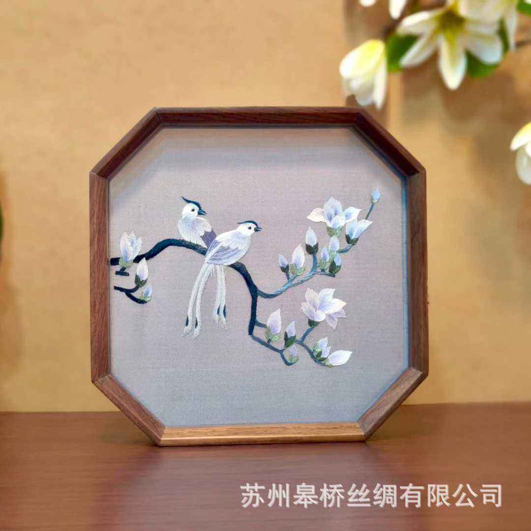 Suzhou embroidery table double-sided embroidery pure handmade ornament table screen classical specialty gifts for foreigners Shu embroidery souvenir