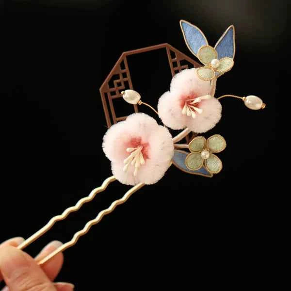 Tang Feng Butterfly Imitation Edelweiss Hairpin Side Girly Antique Hanfu Cheongsam Furry National Style Accessories Edge Clip