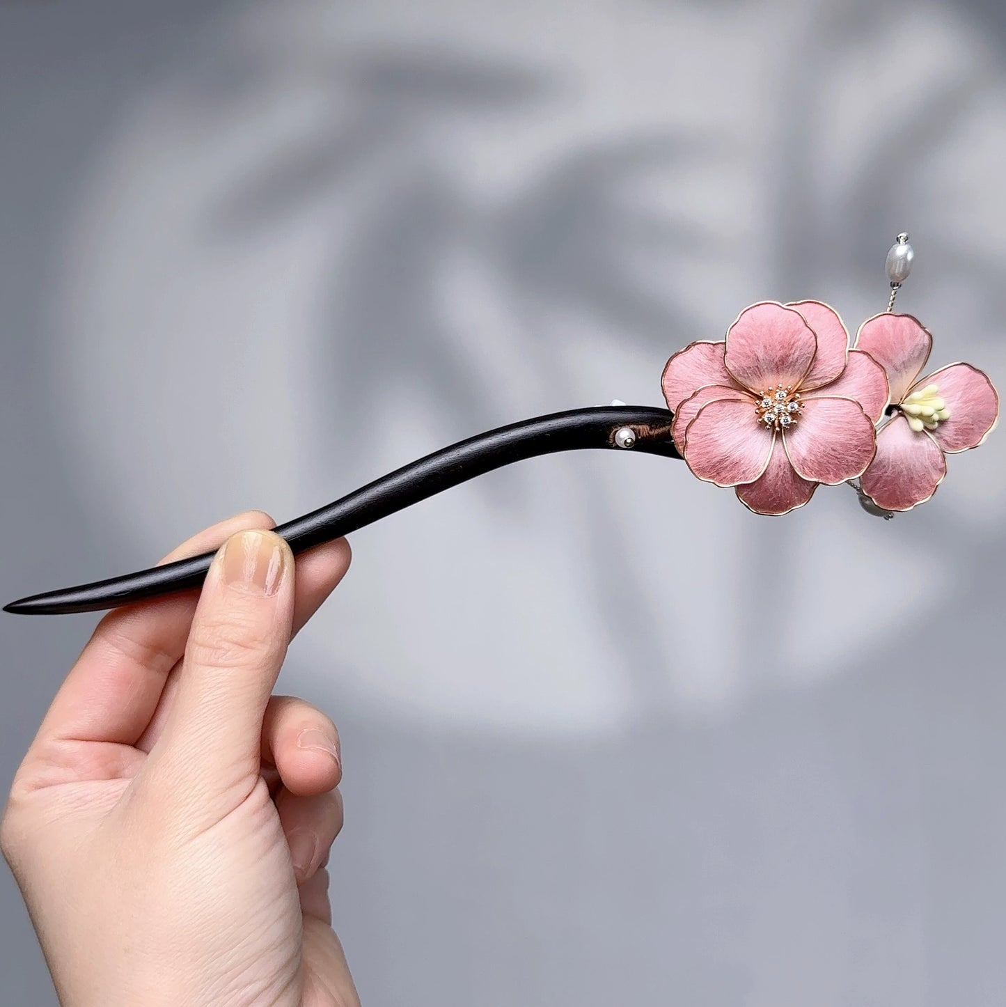 Intangible Cultural Heritage Handmade Silk Edelweiss Hairpin Female High-end Hairpin Hanfu Cheongsam Bride Disc Hairpin for Gifts - AuraKin