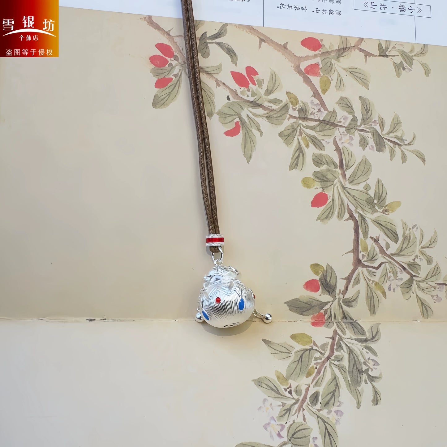 AuraKin Silver Enamel Necklace Lucky Full