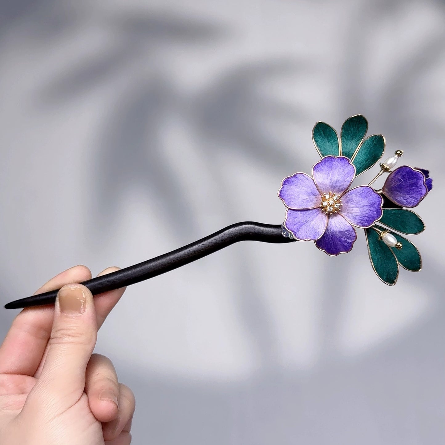 Intangible Cultural Heritage Handmade Silk Edelweiss Hairpin Female High-end Hairpin Hanfu Cheongsam Bride Disc Hairpin for Gifts - AuraKin