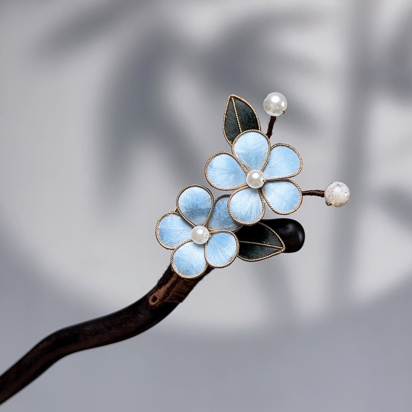 Intangible Cultural Heritage Handmade Silk Edelweiss Hairpin Female High-end Hairpin Hanfu Cheongsam Bride Disc Hairpin for Gifts - AuraKin