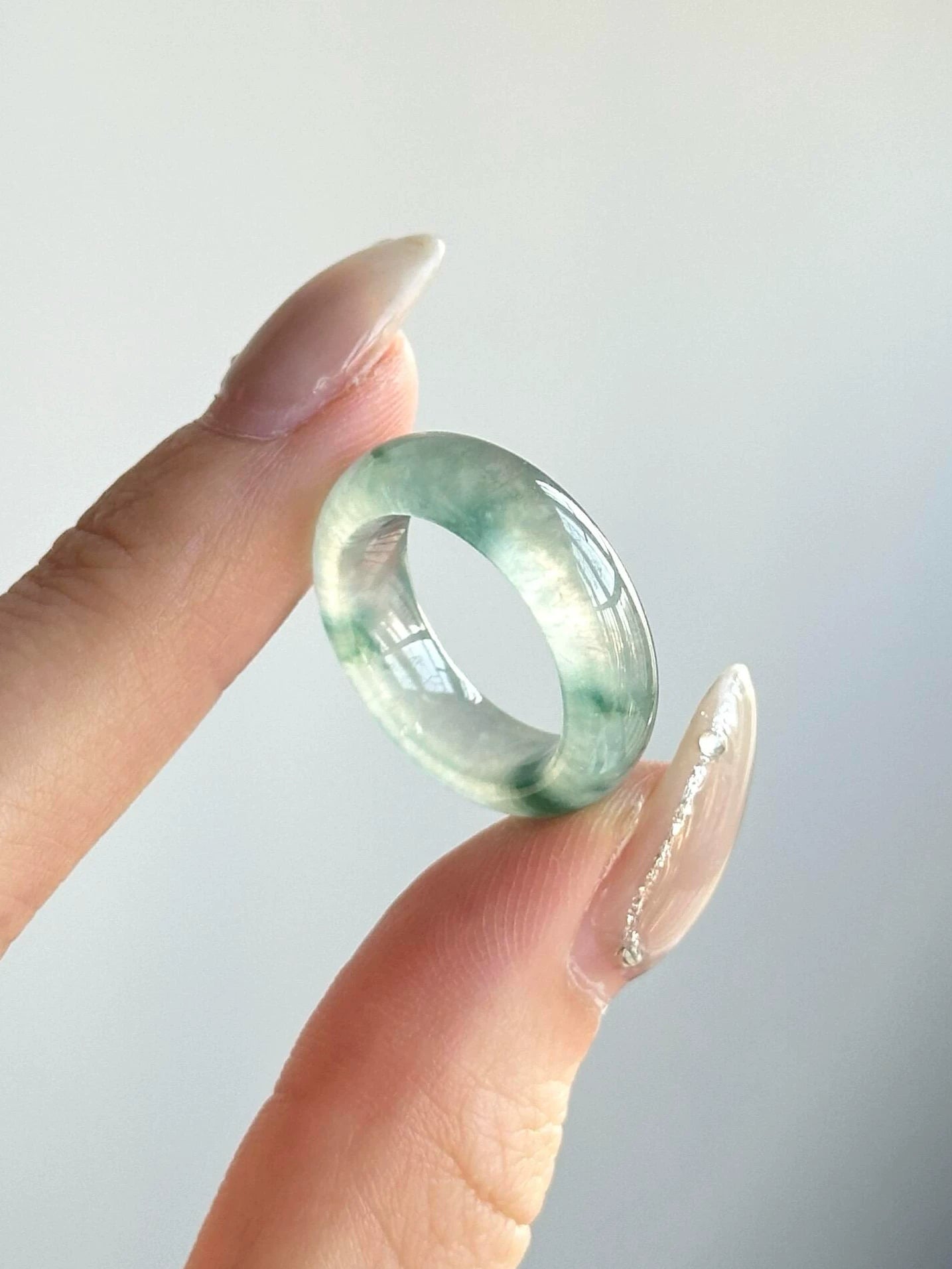 Jade ring, natural ice glutinous seed floating flower jadeite ring, women's noble ring, fashion temperament, versatile ring