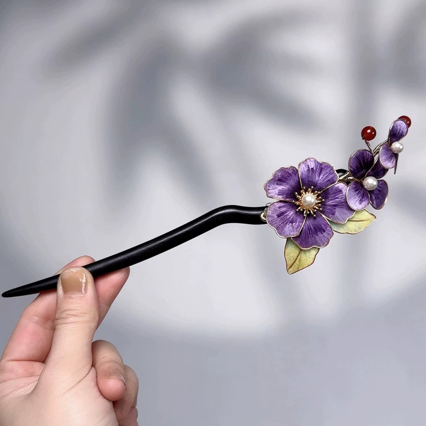 Intangible Cultural Heritage Handmade Silk Edelweiss Hairpin Female High-end Hairpin Hanfu Cheongsam Bride Disc Hairpin for Gifts - AuraKin