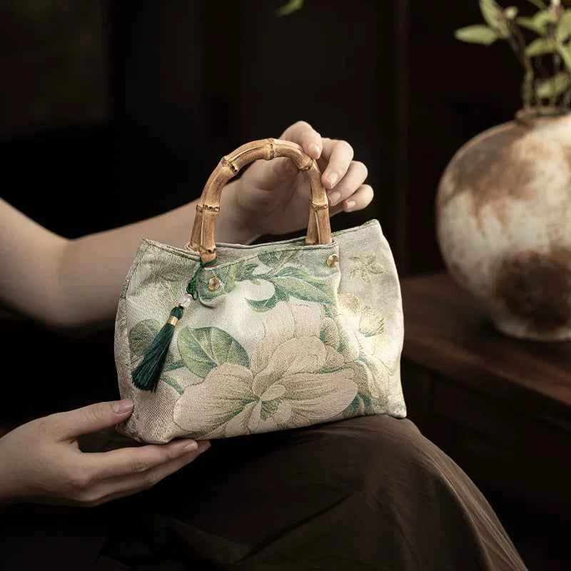 Guofeng New Chinese Bamboo Handbag with Cheongsam Mini Handbag Women's 2026 New Thin and Qiao Women's Bag Wrist Bag