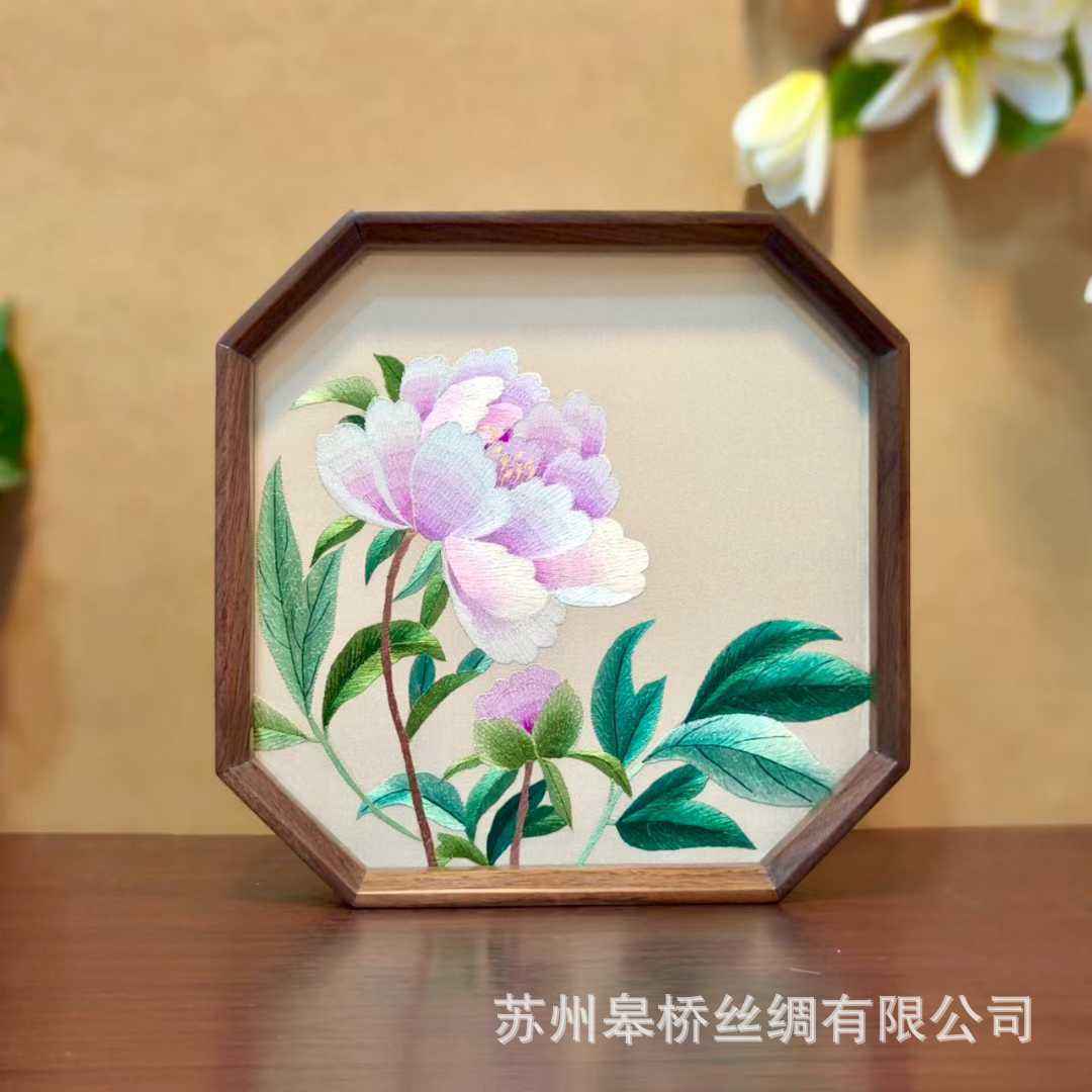 Suzhou embroidery table double-sided embroidery pure handmade ornament table screen classical specialty gifts for foreigners Shu embroidery souvenir