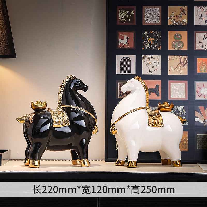 There is money now, ornaments, ceramics attract wealth, boss's office, living room desktop, high-end home decoration, opening gift