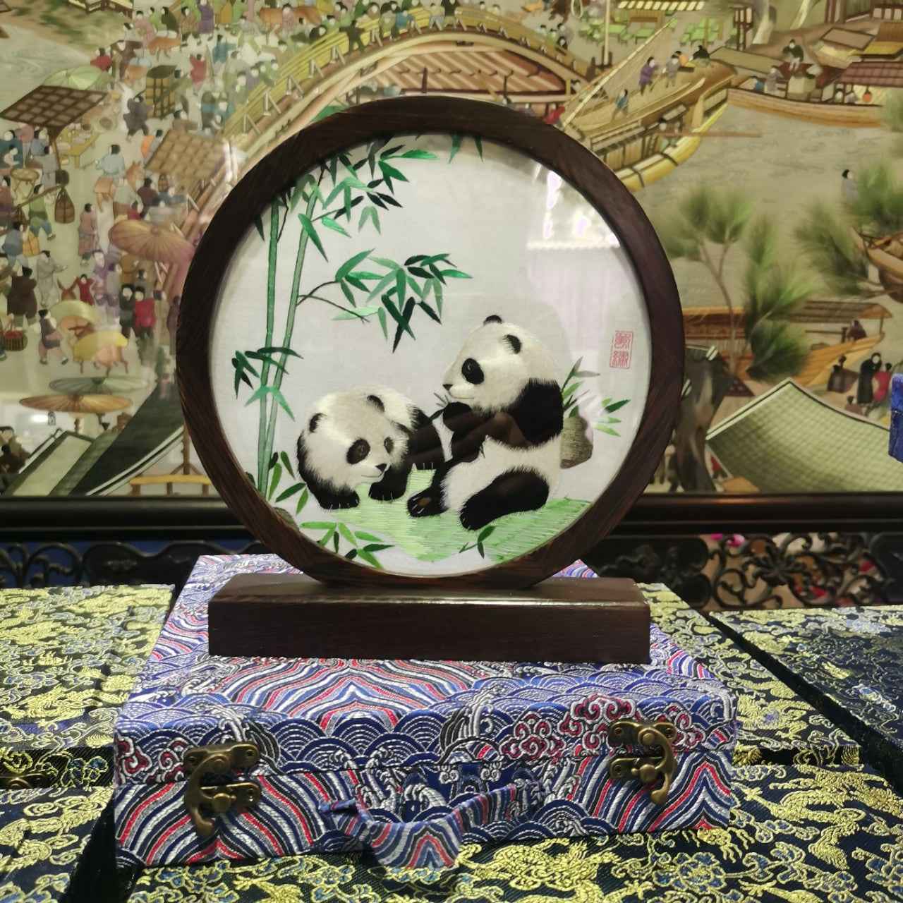 Panda Shu Embroidery Ornament Double-sided Embroidery Embroidery Handicrafts Engraving Text Logo Representative Featured Gifts
