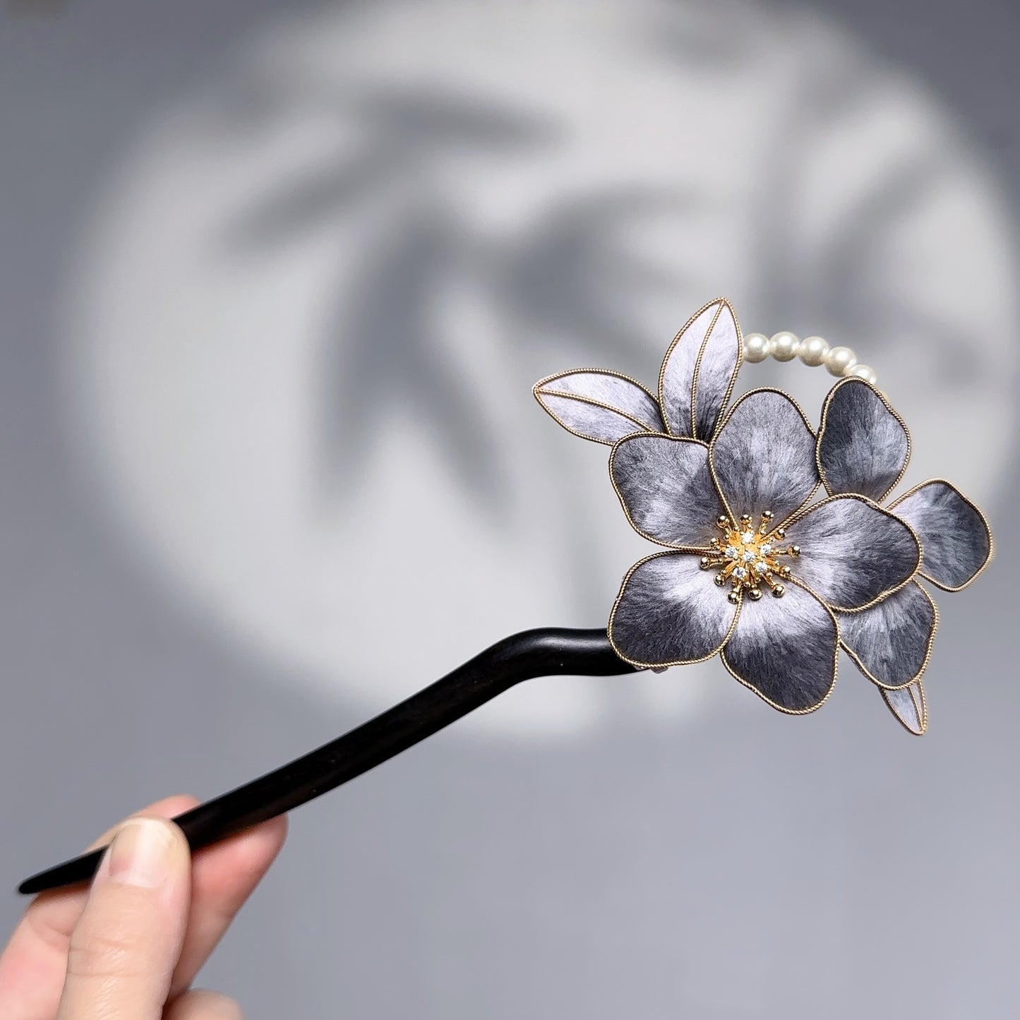 Intangible Cultural Heritage Handmade Silk Edelweiss Hairpin Female High-end Hairpin Hanfu Cheongsam Bride Disc Hairpin for Gifts - AuraKin