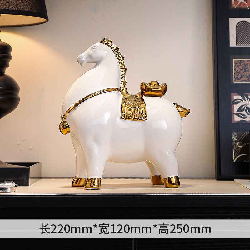 There is money now, ornaments, ceramics attract wealth, boss's office, living room desktop, high-end home decoration, opening gift