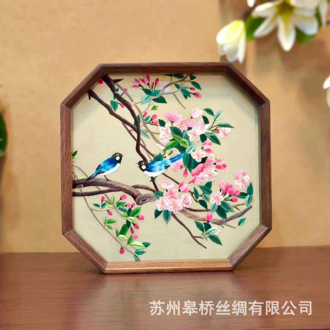 Suzhou embroidery table double-sided embroidery pure handmade ornament table screen classical specialty gifts for foreigners Shu embroidery souvenir