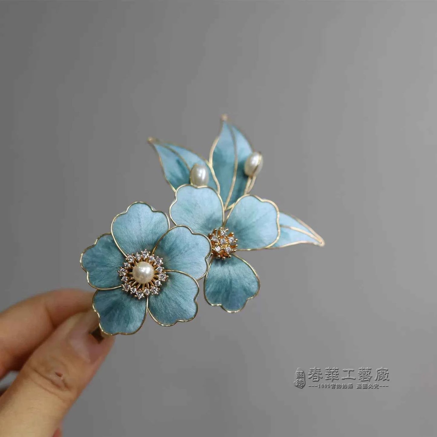 Intangible Cultural Heritage Handmade Edelweiss Hairpin Silk Thread New Chinese Collar Clip National Style Hanfu Accessories Going Abroad Gift