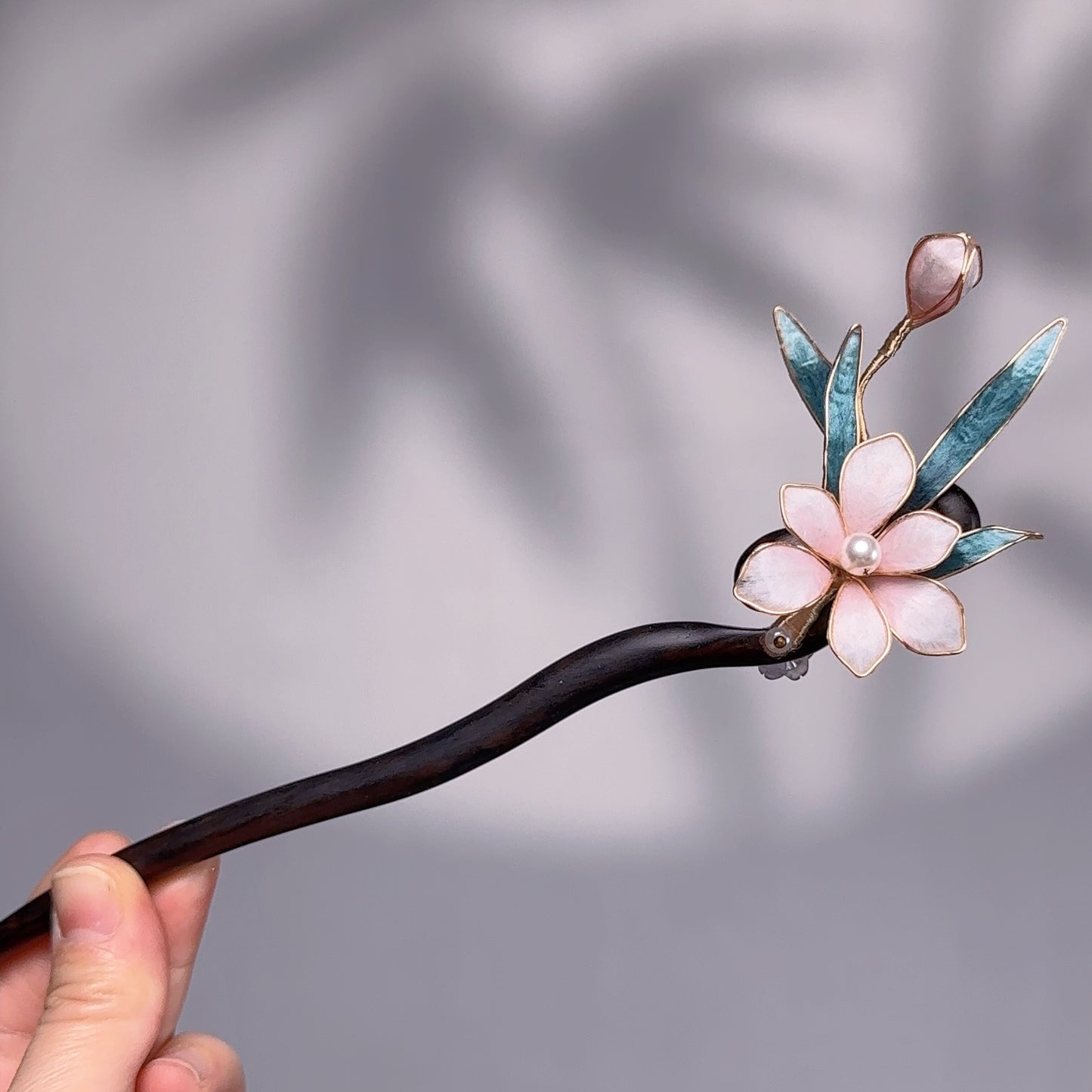 Intangible Cultural Heritage Handmade Silk Edelweiss Hairpin Female High-end Hairpin Hanfu Cheongsam Bride Disc Hairpin for Gifts - AuraKin