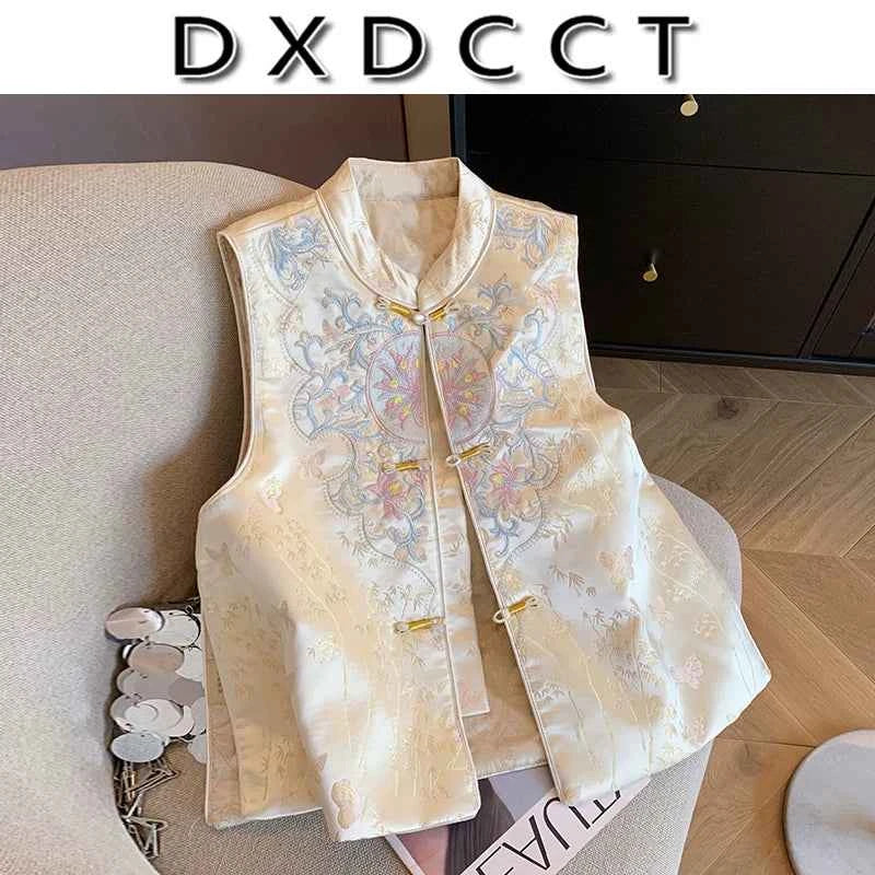 Champagne new Chinese embroidered buckle vest women's 2026 autumn wear new national style stand-up collar vest