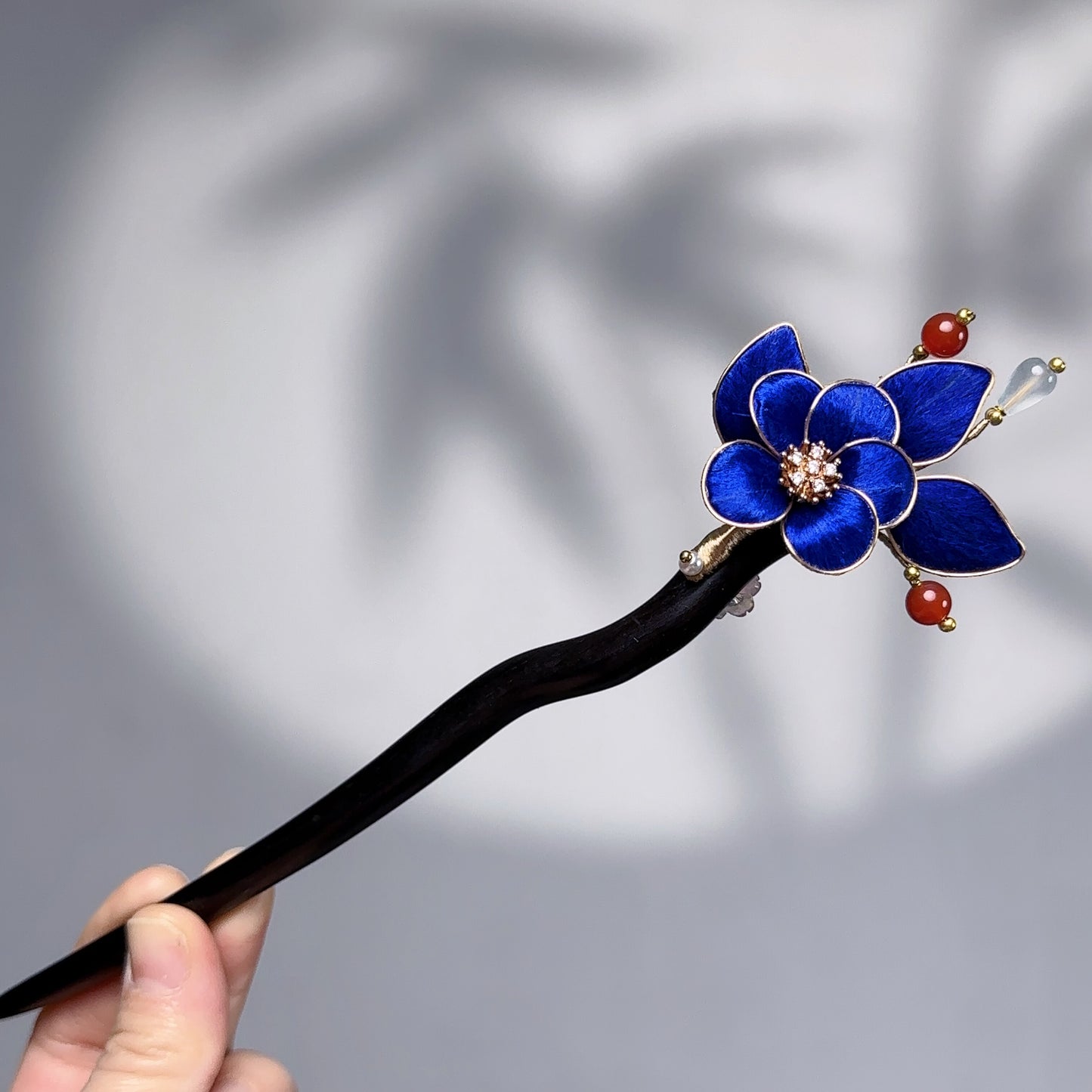 Intangible Cultural Heritage Handmade Silk Edelweiss Hairpin Female High-end Hairpin Hanfu Cheongsam Bride Disc Hairpin for Gifts - AuraKin