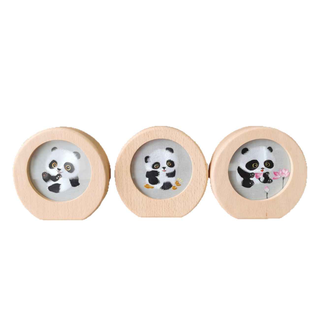 Shu embroidery panda double-sided embroidery panda ornament solid wood frame hand-embroidered characteristic small ornament