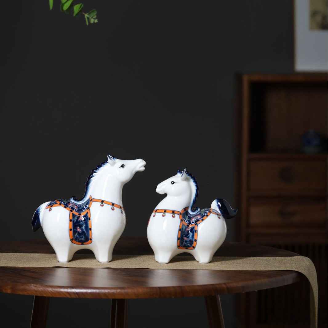 Ice crack blue and white ceramic childhood sweetheart ornament creative home decoration living room wine cabinet desk zodiac horse ornament