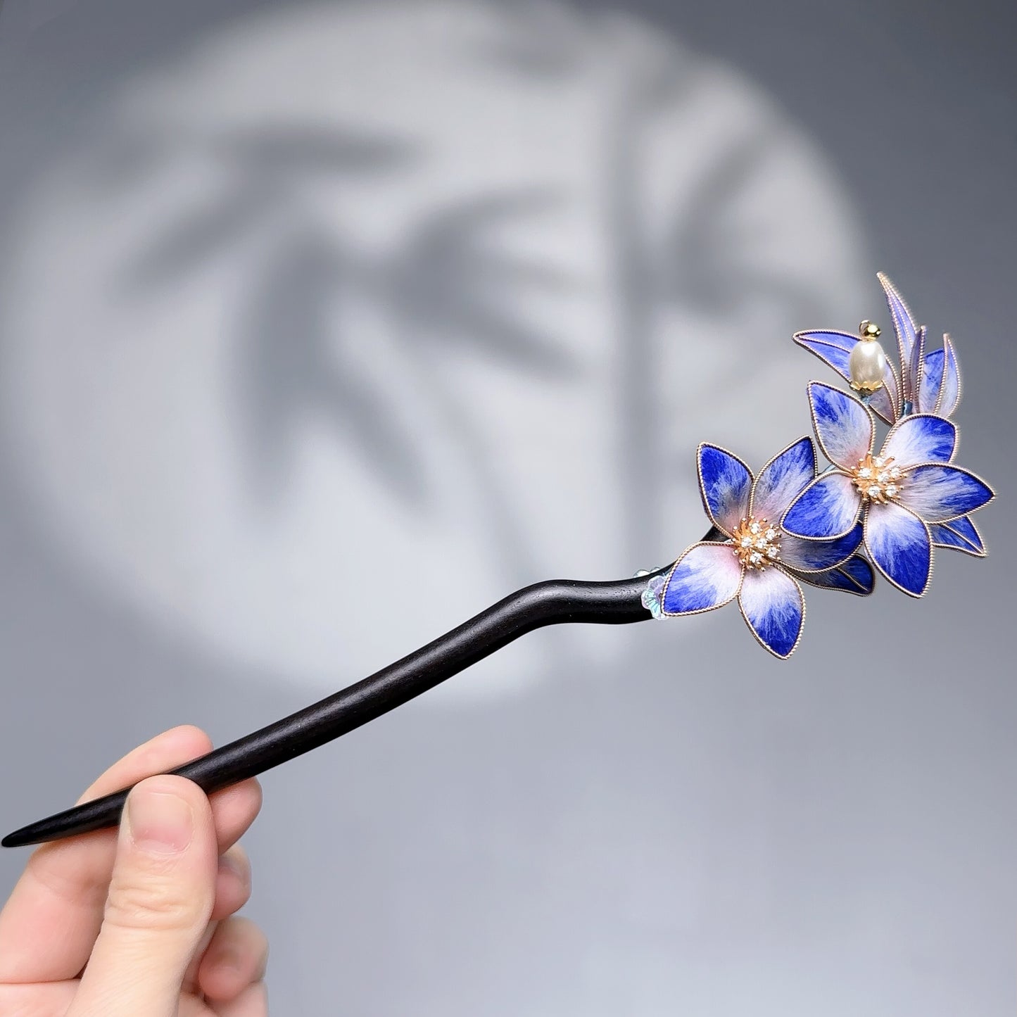 Intangible Cultural Heritage Handmade Silk Edelweiss Hairpin Female High-end Hairpin Hanfu Cheongsam Bride Disc Hairpin for Gifts - AuraKin