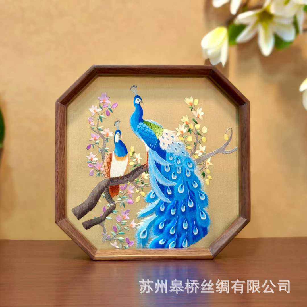 Suzhou embroidery table double-sided embroidery pure handmade ornament table screen classical specialty gifts for foreigners Shu embroidery souvenir
