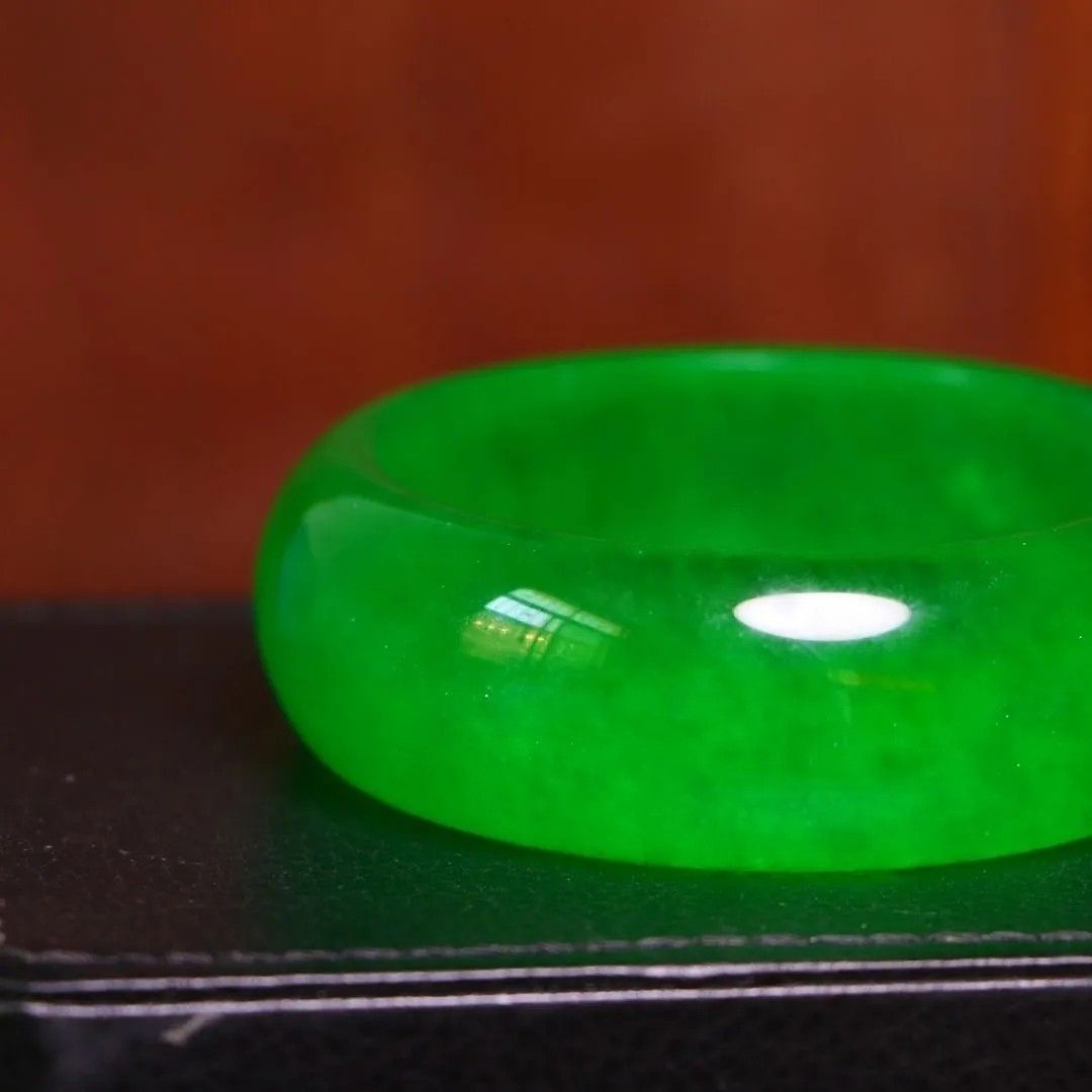 Genuine ice jadeite full green grandmother green wide strip jade bracelet women's jade widened bracelet jade bracelet for elders - AuraKin