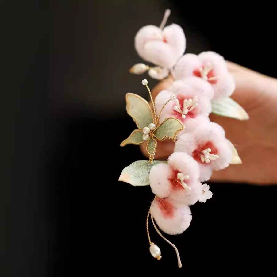 Tang Feng Butterfly Imitation Edelweiss Hairpin Side Girly Antique Hanfu Cheongsam Furry National Style Accessories Edge Clip