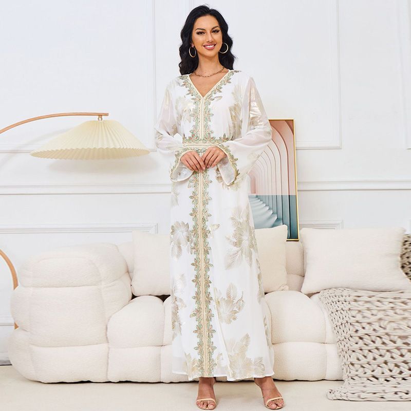 Middle East Morocco Women's Robe V-Neck Elegant Long Sleeve Dress Dubai White Robe Bronzing Slim Fit Malay Dress - AuraKin